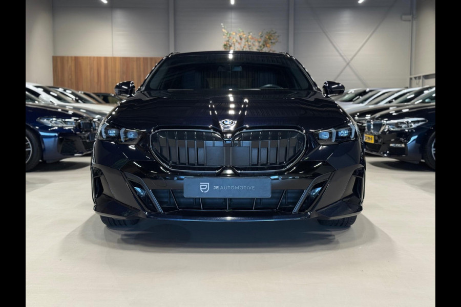 BMW 5 Serie Touring 530e M-Sport Pro, Shadow Line, Laser Led, Hud, 360 Cam, Leder, Apple Carplay, Android Auto, Dealer Onderhouden