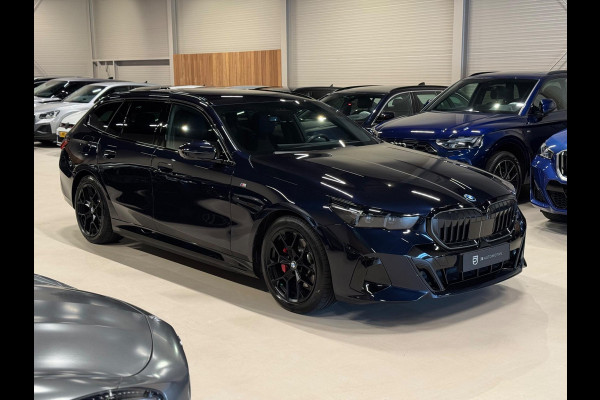 BMW 5 Serie Touring 530e M-Sport Pro, Shadow Line, Laser Led, Hud, 360 Cam, Leder, Apple Carplay, Android Auto, Dealer Onderhouden