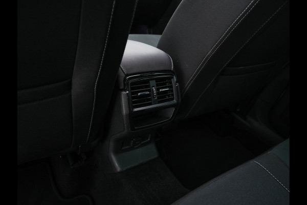 Škoda Karoq 1.5 TSI ACT Sportline (INCL-BTW) Aut. *PANO | DIGI-COCKPIT | ADAPTIVE-CRUISE | FULL-LED | BLIND-SPOT | HEATED-SPORTSEATS | CAMERA | AMBIENT-LIGHT | NAVI-FULLMAP | KEYLESS | DAB+ | SHIFT-PADDLES | PRIVACY-GLASS | .