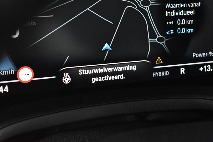 BMW 3 Serie 330e High Executive Shadow Line | ACC | 19'' M Wielen | Stuur + Stoelverwarming | CarPlay | Live Cockpit Pro | BMW 3 Serie 330e High Executive Shadow Line | ACC | 19'' M Wielen | Stuur + Stoelverwarming | CarPlay | Live Cockpit Pro |