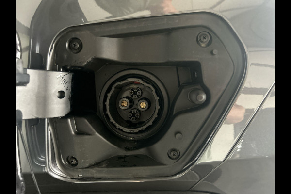 Lexus UX 300e Luxury Line 73 kWh | 45% korting | Winter-pakket | Tech Pack | Mark Levinson geluid! | Navigatie | Nieuwprijs € 61.095,00 | Lexus UX 300e Luxury Line 73 kWh | 45% korting | Winter-pakket | Tech Pack | Mark Levinson geluid! | Navigatie | Nieuwprijs € 61.095,00 |