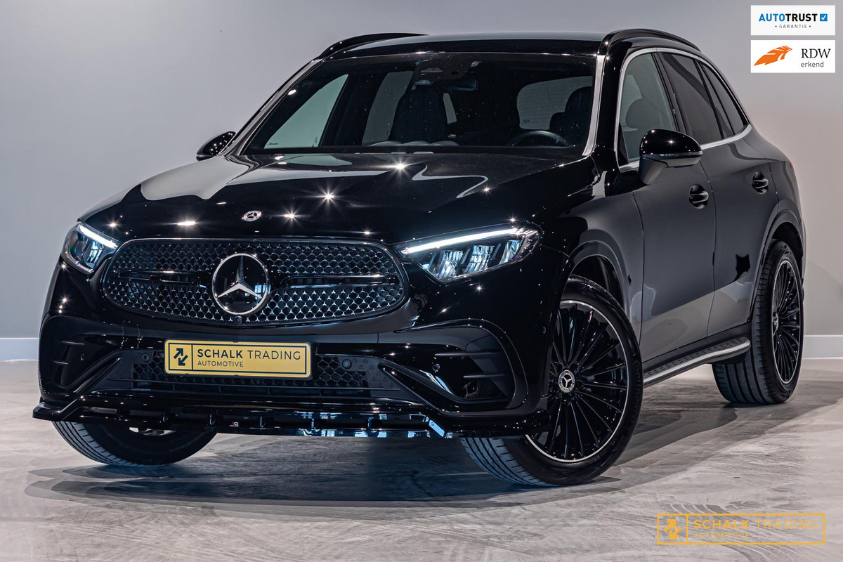 Mercedes-Benz GLC 200 4MATIC AMG Line|MBUX|LED|Ambien Mercedes-Benz GLC 200 4MATIC AMG Line|MBUX|LED|Ambien