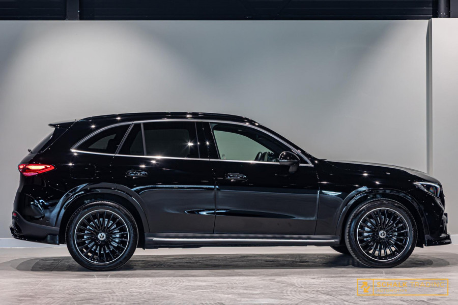 Mercedes-Benz GLC 200 4MATIC AMG Line|MBUX|LED|Ambien Mercedes-Benz GLC 200 4MATIC AMG Line|MBUX|LED|Ambien