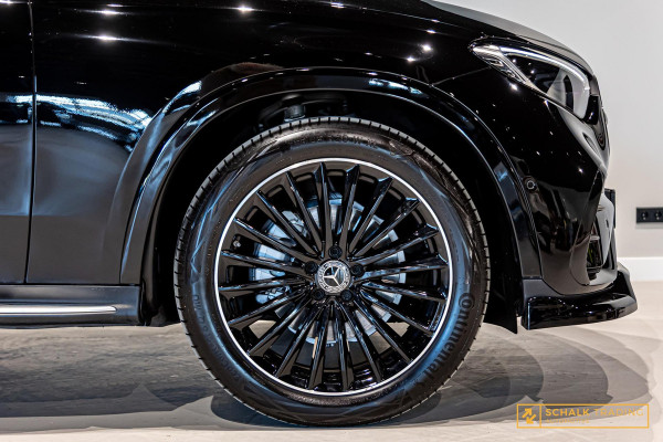 Mercedes-Benz GLC 200 4MATIC AMG Line|MBUX|LED|Ambien Mercedes-Benz GLC 200 4MATIC AMG Line|MBUX|LED|Ambien