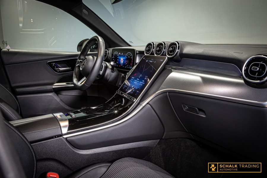 Mercedes-Benz GLC 200 4MATIC AMG Line|MBUX|LED|Ambien Mercedes-Benz GLC 200 4MATIC AMG Line|MBUX|LED|Ambien