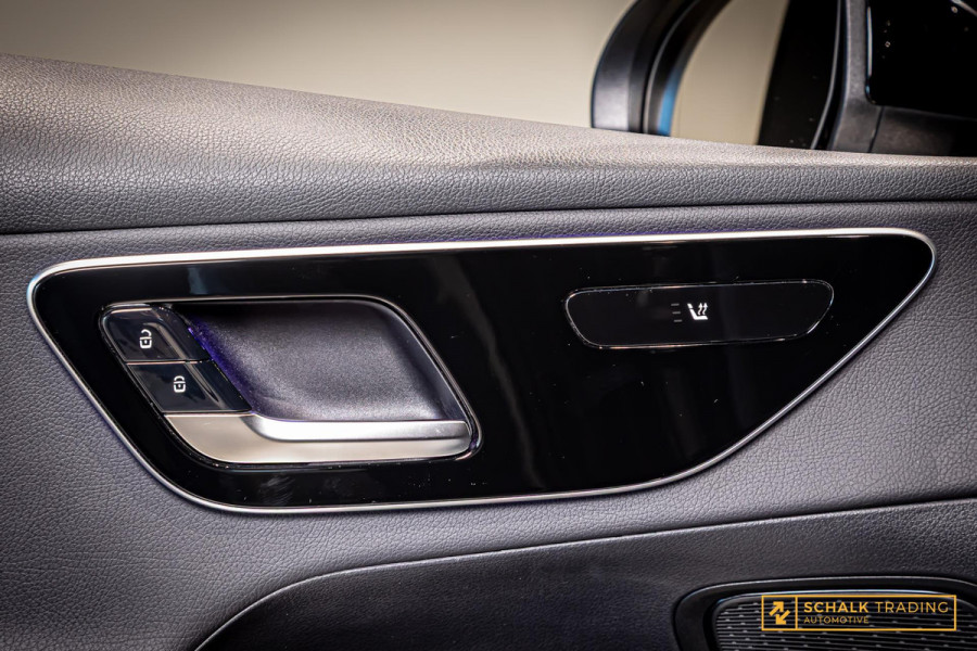 Mercedes-Benz GLC 200 4MATIC AMG Line|MBUX|LED|Ambien Mercedes-Benz GLC 200 4MATIC AMG Line|MBUX|LED|Ambien