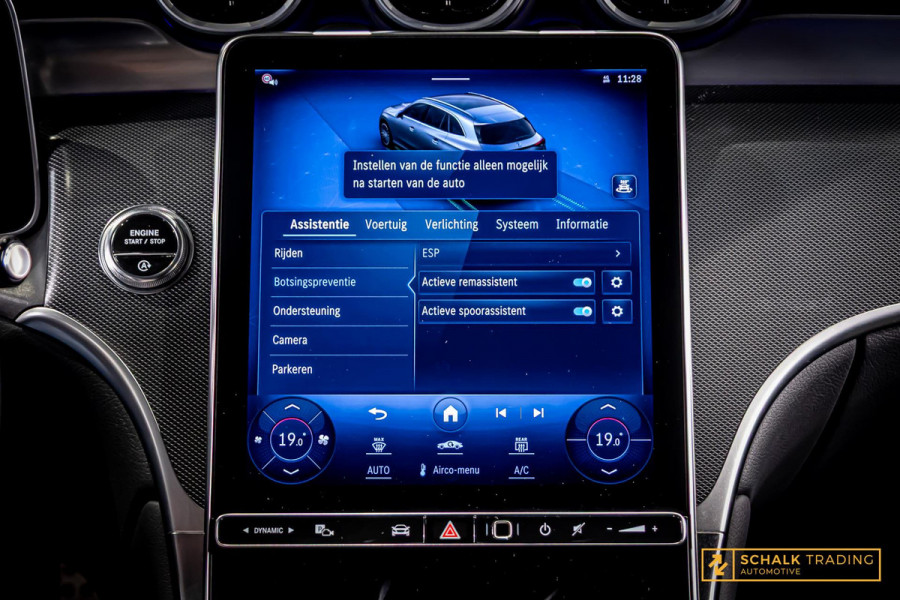 Mercedes-Benz GLC 200 4MATIC AMG Line|MBUX|LED|Ambien Mercedes-Benz GLC 200 4MATIC AMG Line|MBUX|LED|Ambien