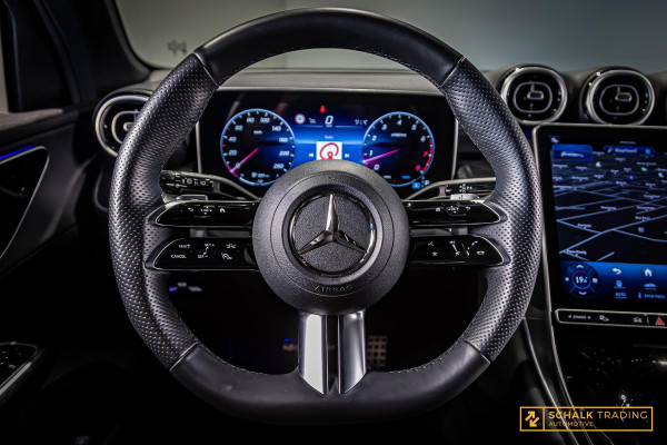 Mercedes-Benz GLC 200 4MATIC AMG Line|MBUX|LED|Ambien Mercedes-Benz GLC 200 4MATIC AMG Line|MBUX|LED|Ambien