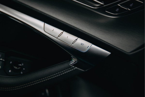 Audi A6 Avant 55 TFSI e quattro Pro Line S Competition | B/O | Head-Up | S-Line | Sportstoelen | 360 camera | Audi A6 Avant 55 TFSI e quattro Pro Line S Competition | B/O | Head-Up | S-Line | Sportstoelen | 360 camera |