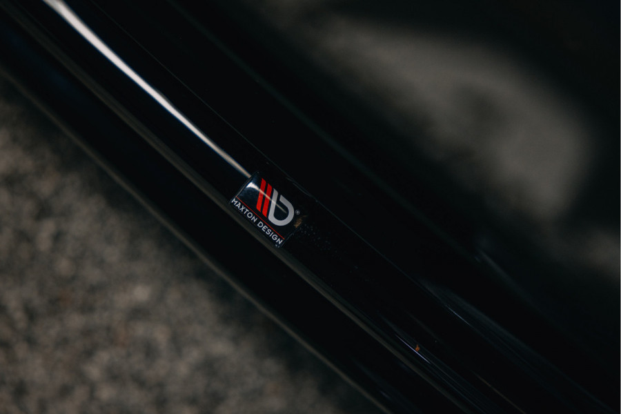 Audi A6 Avant 55 TFSI e quattro Competition | Maxton Design | 360 camera | S-line | Pano | Stoelverwarming | Audi A6 Avant 55 TFSI e quattro Competition | Maxton Design | 360 camera | S-line | Pano | Stoelverwarming |