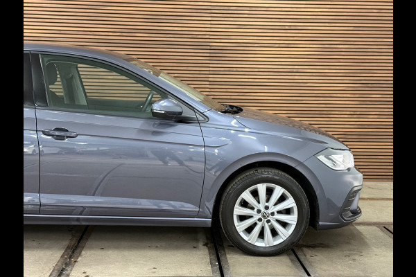 Volkswagen Polo 1.0 TSI DSG Life | Virtual Cockpit | DAB | Navi | Adaptive Cruise | Carplay | LED | 16' inch Volkswagen Polo 1.0 TSI DSG Life | Virtual Cockpit | DAB | Navi | Adaptive Cruise | Carplay | LED | 16' inch