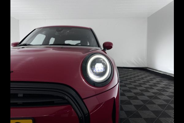 MINI Mini 1.5 Cooper Business Edition (INCL-BTW) *LEATHER-FABRIC | FULL-LED | DIGI-COCKPIT | SPORT-SEATS | AMBIENT-LIGHT | NAVI-FULLMAP | DAB+ | AIRCO | CRUISE | PDC | 16''ALU*