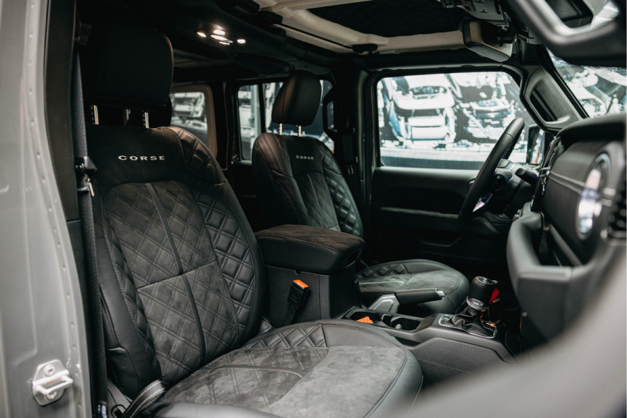 Jeep Wrangler Unlimited 4xe 380 Sahara | Corse Edition Custom made | Unieke kleur | Hybride | Jeep Wrangler Unlimited 4xe 380 Sahara | Corse Edition Custom made | Unieke kleur | Hybride |