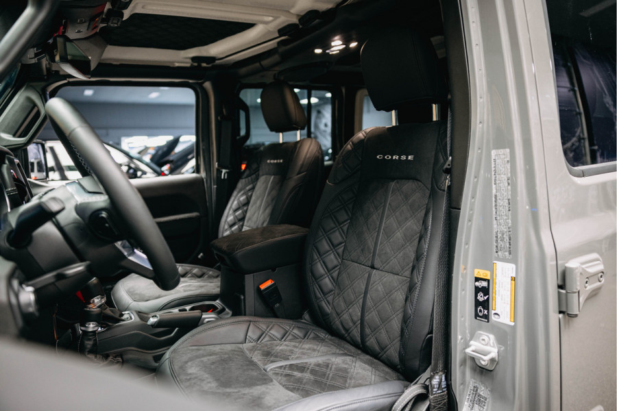 Jeep Wrangler Unlimited 4xe 380 Sahara | Corse Edition Custom made | Unieke kleur | Hybride | Jeep Wrangler Unlimited 4xe 380 Sahara | Corse Edition Custom made | Unieke kleur | Hybride |