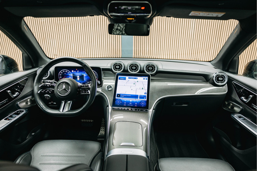 Mercedes-Benz GLC 300e 4MATIC AMG Line | Pano | Stoelverwarming | 360 camera | AMG Look Mercedes-Benz GLC 300e 4MATIC AMG Line | Pano | Stoelverwarming | 360 camera | AMG Look