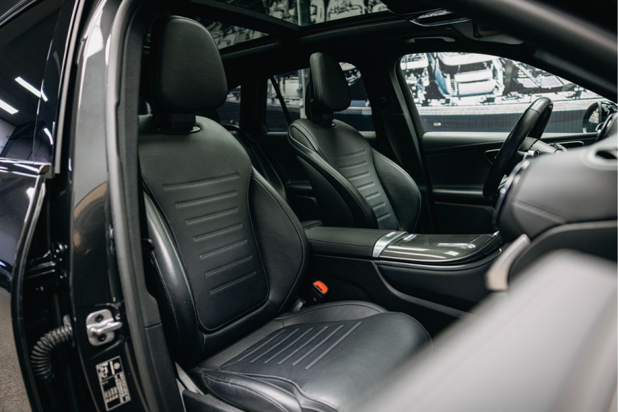 Mercedes-Benz GLC 300e 4MATIC AMG Line | Pano | Stoelverwarming | 360 camera | AMG Look Mercedes-Benz GLC 300e 4MATIC AMG Line | Pano | Stoelverwarming | 360 camera | AMG Look