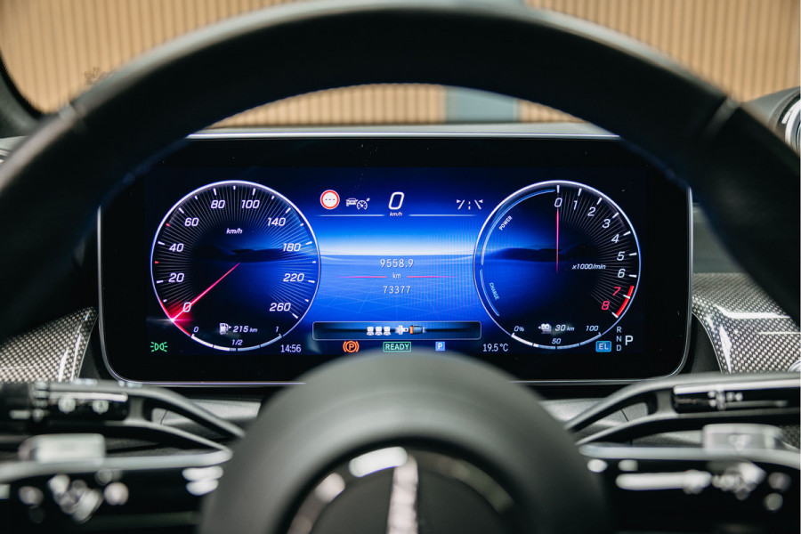 Mercedes-Benz GLC 300e 4MATIC AMG Line | Pano | Stoelverwarming | 360 camera | AMG Look Mercedes-Benz GLC 300e 4MATIC AMG Line | Pano | Stoelverwarming | 360 camera | AMG Look