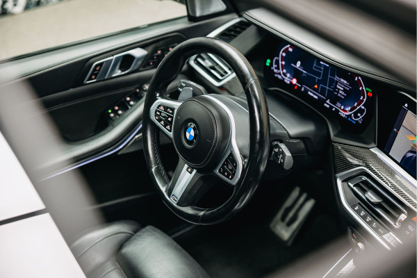 BMW X5 xDrive45e High Executive | Bowers & Wilkins | Carbon | Pano | Head-Up | Luchtvering | Trekhaak | Stoelverwarming en verkoeling |