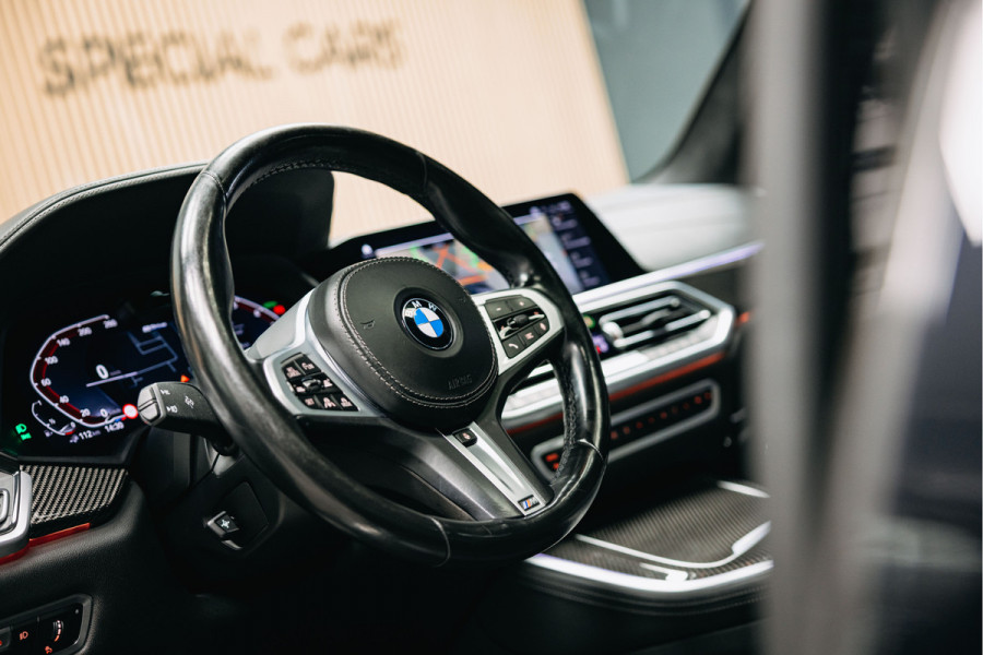 BMW X5 xDrive45e High Executive | Bowers & Wilkins | Carbon | Pano | Head-Up | Luchtvering | Trekhaak | Stoelverwarming en verkoeling |
