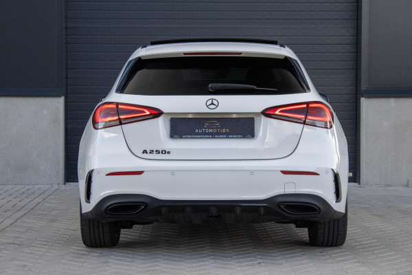 Mercedes-Benz A-Klasse 250 e AMG Line PANO Burmester Sfeerverlichting Parkeerassistent Mercedes-Benz A-Klasse 250 e AMG Line PANO Burmester Sfeerverlichting Parkeerassistent