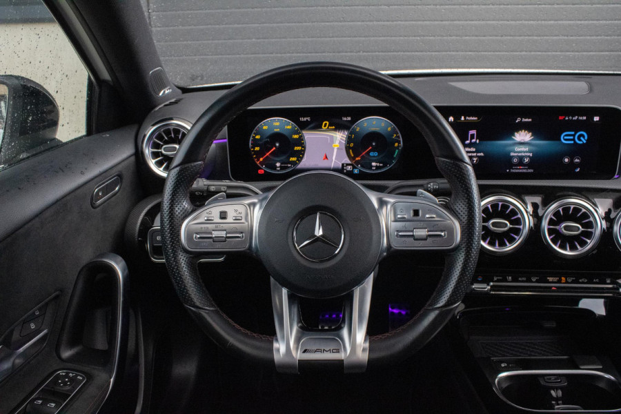 Mercedes-Benz A-Klasse 250 e AMG Line PANO Burmester Sfeerverlichting Parkeerassistent Mercedes-Benz A-Klasse 250 e AMG Line PANO Burmester Sfeerverlichting Parkeerassistent