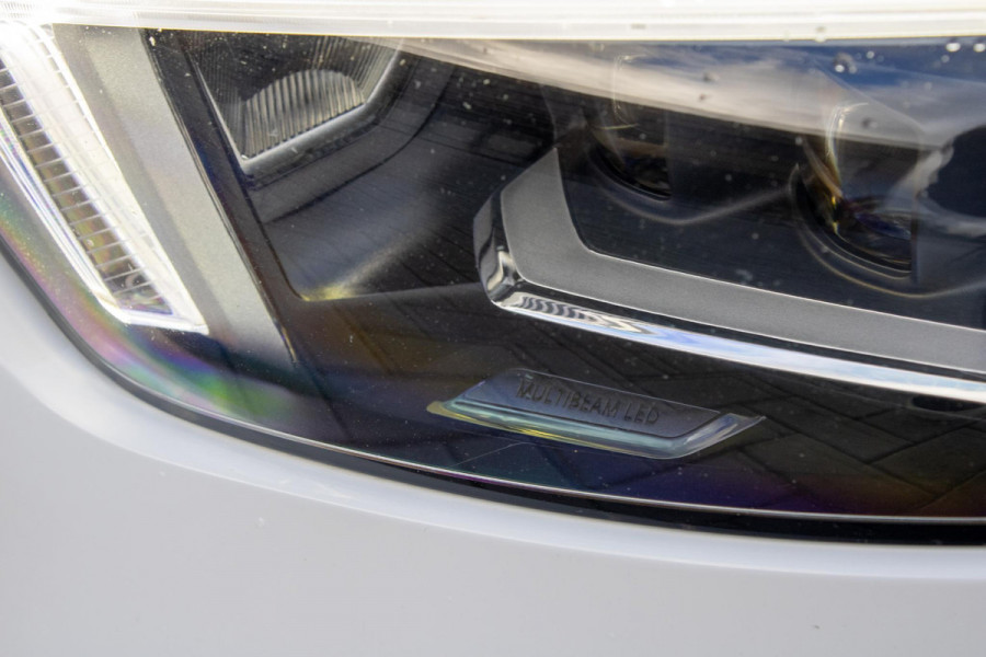 Mercedes-Benz A-Klasse 250 e AMG Line PANO Burmester Sfeerverlichting Parkeerassistent Mercedes-Benz A-Klasse 250 e AMG Line PANO Burmester Sfeerverlichting Parkeerassistent