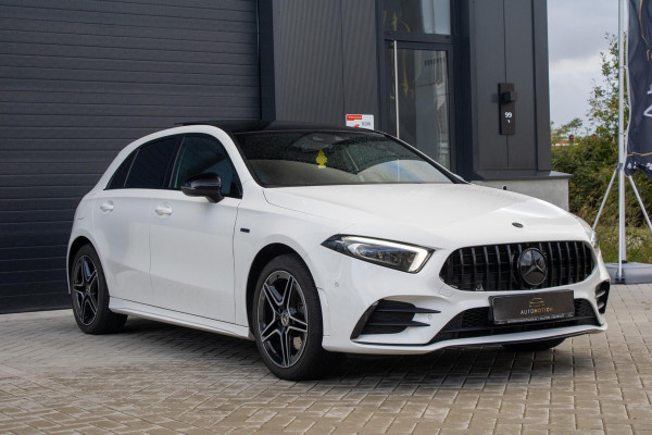 Mercedes-Benz A-Klasse 250 e AMG Line PANO Burmester Sfeerverlichting Parkeerassistent Mercedes-Benz A-Klasse 250 e AMG Line PANO Burmester Sfeerverlichting Parkeerassistent