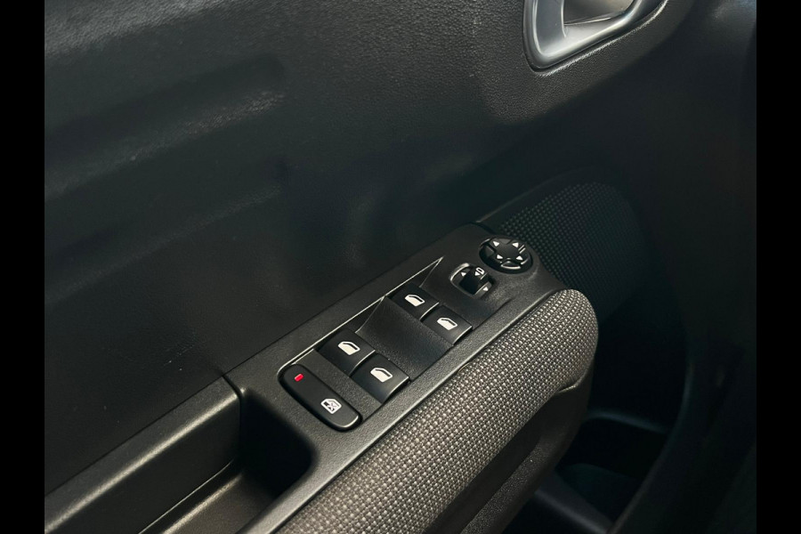 Citroën C3 Aircross 1.2 PureTech S&S Shine PANODAK | NAVI | LMV Citroën C3 Aircross 1.2 PureTech S&S Shine PANODAK | NAVI | LMV
