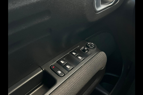 Citroën C3 Aircross 1.2 PureTech S&S Shine PANODAK | NAVI | LMV Citroën C3 Aircross 1.2 PureTech S&S Shine PANODAK | NAVI | LMV