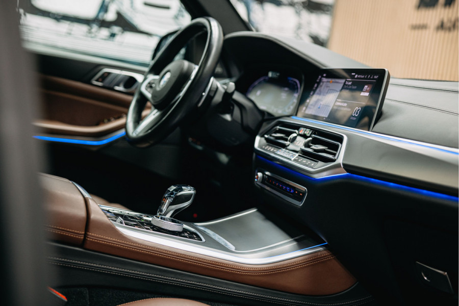 BMW X5 xDrive45e High Executive | Luchtvering | Pano | Harman/Kardon | Head-Up | 360 camera | BMW X5 xDrive45e High Executive | Luchtvering | Pano | Harman/Kardon | Head-Up | 360 camera |