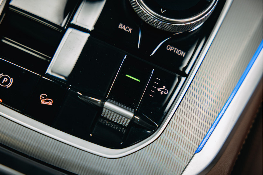 BMW X5 xDrive45e High Executive | Luchtvering | Pano | Harman/Kardon | Head-Up | 360 camera | BMW X5 xDrive45e High Executive | Luchtvering | Pano | Harman/Kardon | Head-Up | 360 camera |