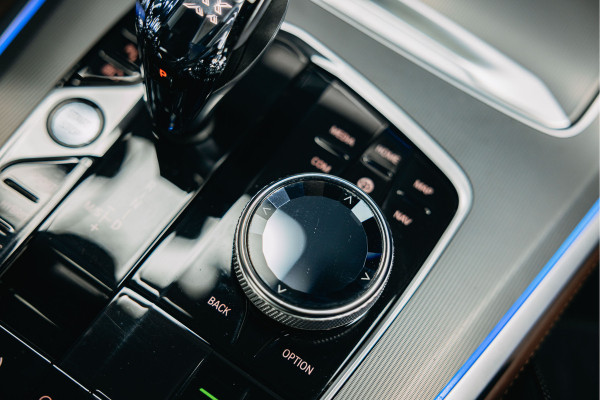 BMW X5 xDrive45e High Executive | Luchtvering | Pano | Harman/Kardon | Head-Up | 360 camera | BMW X5 xDrive45e High Executive | Luchtvering | Pano | Harman/Kardon | Head-Up | 360 camera |