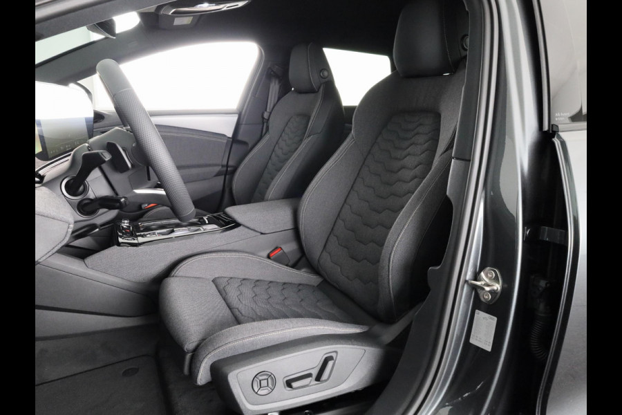 Audi A6 Avant e-tron S edition performance 100 kWh 367pk | Matrix Led | Keyless | Adaptieve cruise controle | Elektrisch verstelbare voorstoelen met geheugen bestuurdersstoel Audi A6 Avant e-tron S edition performance 100 kWh 367pk | Matrix Led | Keyless | Adaptieve cruise controle | Elektrisch verstelbare voorstoelen met geheugen bestuurdersstoel