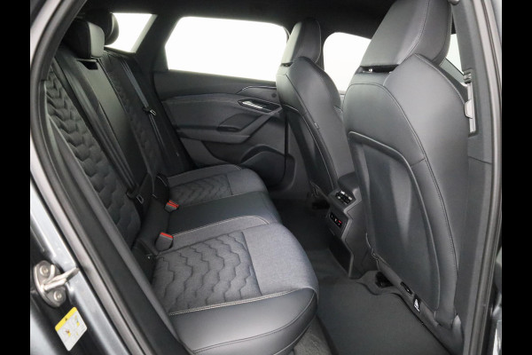 Audi A6 Avant e-tron S edition performance 100 kWh 367pk | Matrix Led | Keyless | Adaptieve cruise controle | Elektrisch verstelbare voorstoelen met geheugen bestuurdersstoel Audi A6 Avant e-tron S edition performance 100 kWh 367pk | Matrix Led | Keyless | Adaptieve cruise controle | Elektrisch verstelbare voorstoelen met geheugen bestuurdersstoel