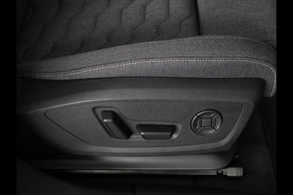 Audi A6 Avant e-tron S edition performance 100 kWh 367pk | Matrix Led | Keyless | Adaptieve cruise controle | Elektrisch verstelbare voorstoelen met geheugen bestuurdersstoel Audi A6 Avant e-tron S edition performance 100 kWh 367pk | Matrix Led | Keyless | Adaptieve cruise controle | Elektrisch verstelbare voorstoelen met geheugen bestuurdersstoel