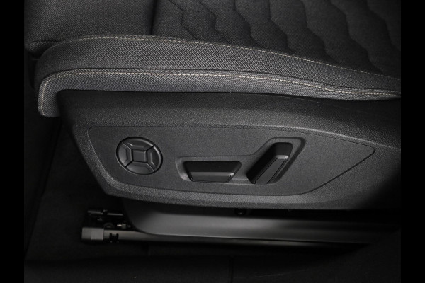 Audi A6 Avant e-tron S edition performance 100 kWh 367pk | Matrix Led | Keyless | Adaptieve cruise controle | Elektrisch verstelbare voorstoelen met geheugen bestuurdersstoel Audi A6 Avant e-tron S edition performance 100 kWh 367pk | Matrix Led | Keyless | Adaptieve cruise controle | Elektrisch verstelbare voorstoelen met geheugen bestuurdersstoel