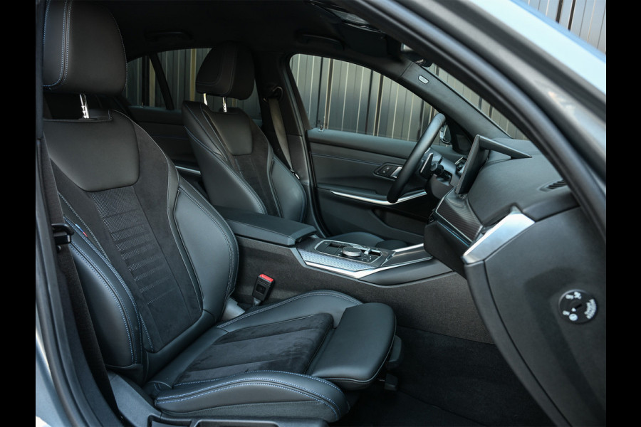 BMW 3-serie 330e | M-SPORT | SPORT SEATS | AMBIANCE INTERIEUR | ACTIVE CRUISE | DAB+ | HIFI SOUND | SHADOW-LINE | TREKHAAK | STUURVERWARMING BMW 3-serie 330e | M-SPORT | SPORT SEATS | AMBIANCE INTERIEUR | ACTIVE CRUISE | DAB+ | HIFI SOUND | SHADOW-LINE | TREKHAAK | STUURVERWARMING