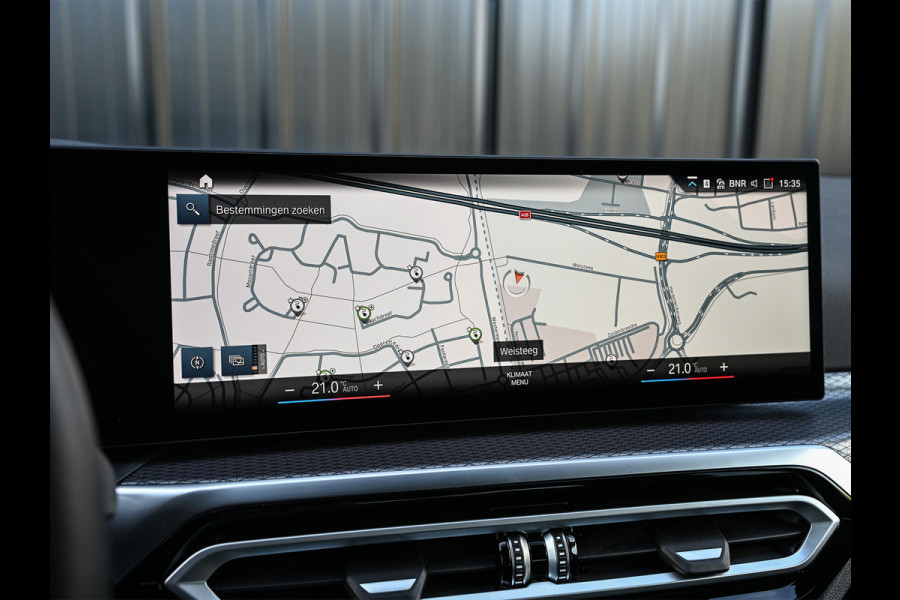 BMW 3-serie 330e | M-SPORT | SPORT SEATS | AMBIANCE INTERIEUR | ACTIVE CRUISE | DAB+ | HIFI SOUND | SHADOW-LINE | TREKHAAK | STUURVERWARMING BMW 3-serie 330e | M-SPORT | SPORT SEATS | AMBIANCE INTERIEUR | ACTIVE CRUISE | DAB+ | HIFI SOUND | SHADOW-LINE | TREKHAAK | STUURVERWARMING