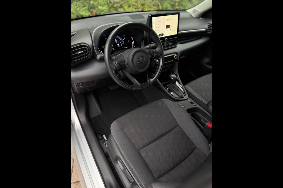 Toyota Yaris 1.5 Hybrid Dynamic CarPlay Camera Toyota Yaris 1.5 Hybrid Dynamic CarPlay Camera