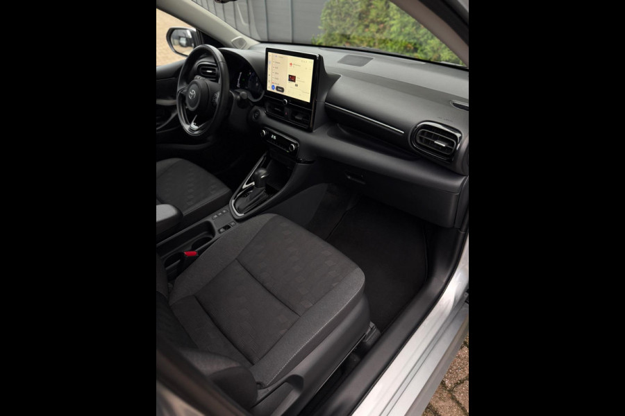 Toyota Yaris 1.5 Hybrid Dynamic CarPlay Camera Toyota Yaris 1.5 Hybrid Dynamic CarPlay Camera