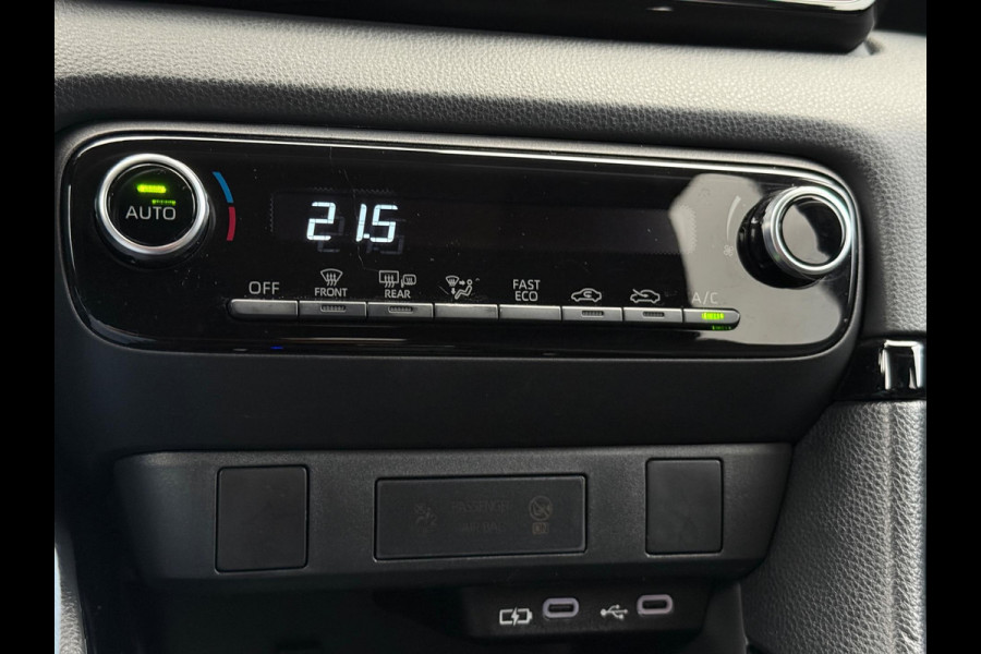 Toyota Yaris 1.5 Hybrid Dynamic CarPlay Camera Toyota Yaris 1.5 Hybrid Dynamic CarPlay Camera