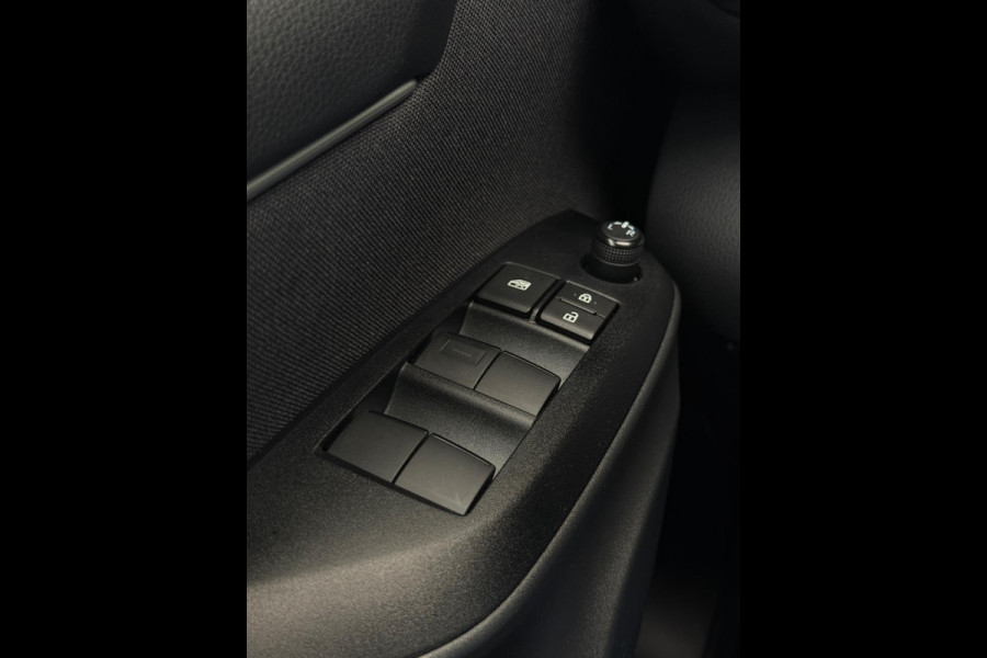 Toyota Yaris 1.5 Hybrid Dynamic CarPlay Camera Toyota Yaris 1.5 Hybrid Dynamic CarPlay Camera