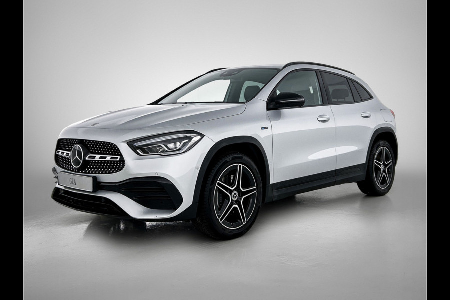 Mercedes-Benz GLA 250 e AMG Plug-In Hybride | AMG Line | NIght Pakket | Distronic | Trekhaak | Keyless-Go | Ledkoplampen | Easy Pack Achterklep, Inclusief 24 maanden MB Certified garantie voor Europa. Mercedes-Benz GLA 250 e AMG Plug-In Hybride | AMG Line | NIght Pakket | Distronic | Trekhaak | Keyless-Go | Ledkoplampen | Easy Pack Achterklep, Inclusief 24 maanden MB Certified garantie voor Europa.