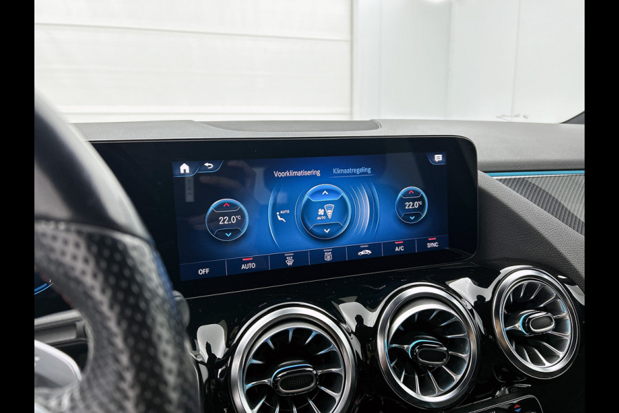 Mercedes-Benz GLA 250 e AMG Plug-In Hybride | AMG Line | NIght Pakket | Distronic | Trekhaak | Keyless-Go | Ledkoplampen | Easy Pack Achterklep, Inclusief 24 maanden MB Certified garantie voor Europa. Mercedes-Benz GLA 250 e AMG Plug-In Hybride | AMG Line | NIght Pakket | Distronic | Trekhaak | Keyless-Go | Ledkoplampen | Easy Pack Achterklep, Inclusief 24 maanden MB Certified garantie voor Europa.