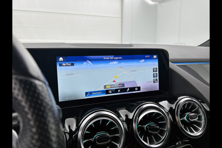Mercedes-Benz GLA 250 e AMG Plug-In Hybride | AMG Line | NIght Pakket | Distronic | Trekhaak | Keyless-Go | Ledkoplampen | Easy Pack Achterklep, Inclusief 24 maanden MB Certified garantie voor Europa. Mercedes-Benz GLA 250 e AMG Plug-In Hybride | AMG Line | NIght Pakket | Distronic | Trekhaak | Keyless-Go | Ledkoplampen | Easy Pack Achterklep, Inclusief 24 maanden MB Certified garantie voor Europa.