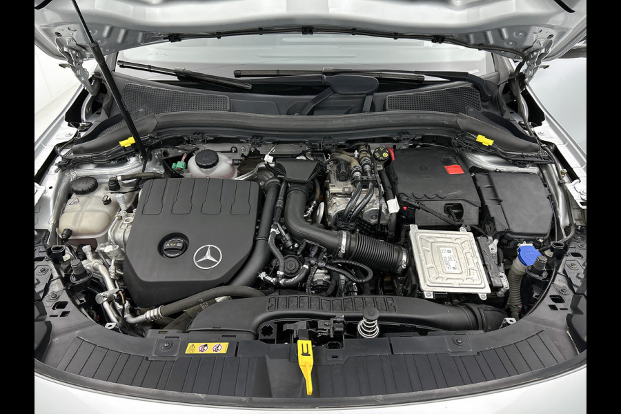 Mercedes-Benz GLA 250 e AMG Plug-In Hybride | AMG Line | NIght Pakket | Distronic | Trekhaak | Keyless-Go | Ledkoplampen | Easy Pack Achterklep, Inclusief 24 maanden MB Certified garantie voor Europa. Mercedes-Benz GLA 250 e AMG Plug-In Hybride | AMG Line | NIght Pakket | Distronic | Trekhaak | Keyless-Go | Ledkoplampen | Easy Pack Achterklep, Inclusief 24 maanden MB Certified garantie voor Europa.