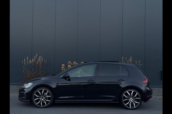 Volkswagen Golf 2.0 TDI GTD FULL PANO NAVI CAMERA APPLE CARPLAY SPORTVELGEN Volkswagen Golf 2.0 TDI GTD FULL PANO NAVI CAMERA APPLE CARPLAY SPORTVELGEN