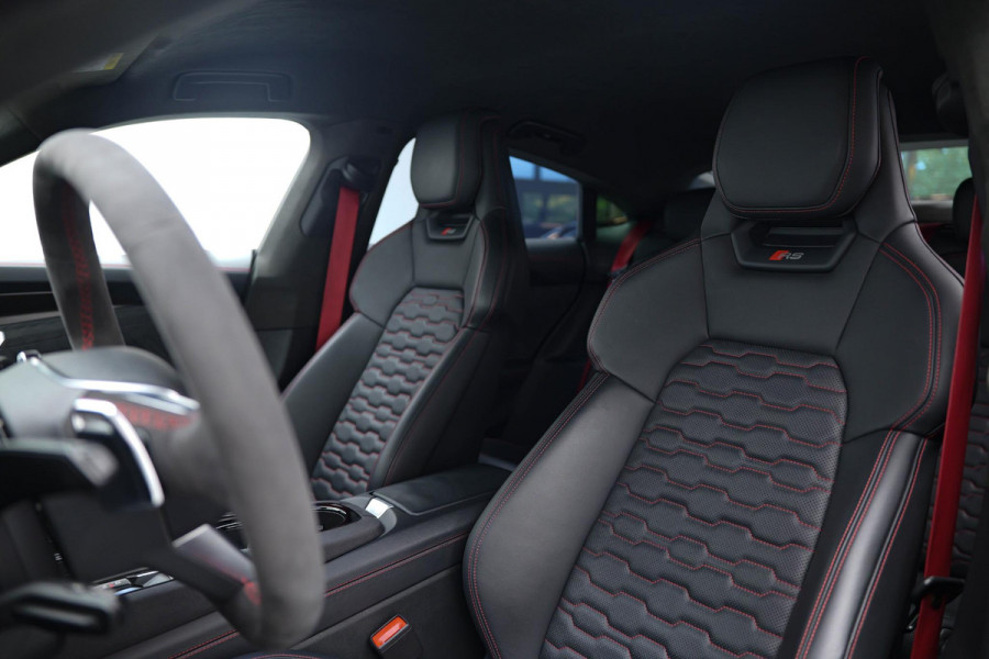 Audi e-tron GT RS 93 kWh |Full Carbon|Luchtvering|Vossen|Nightvision|HUD|B&O|Massage| Audi e-tron GT RS 93 kWh |Full Carbon|Luchtvering|Vossen|Nightvision|HUD|B&O|Massage|
