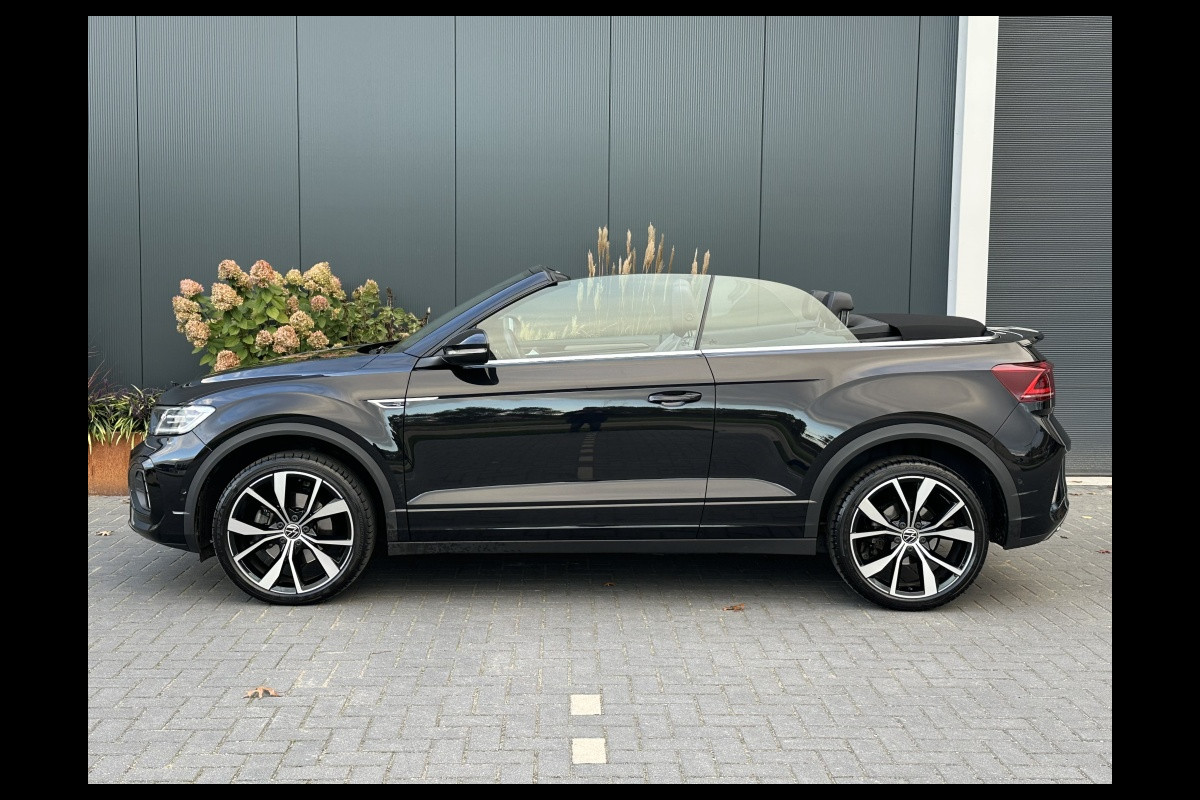 Volkswagen T-Roc Cabrio 1.5 TSI R-Line M2023 TREKHAAK CAMERA NAVI APPLE CARPLAY Volkswagen T-Roc Cabrio 1.5 TSI R-Line M2023 TREKHAAK CAMERA NAVI APPLE CARPLAY
