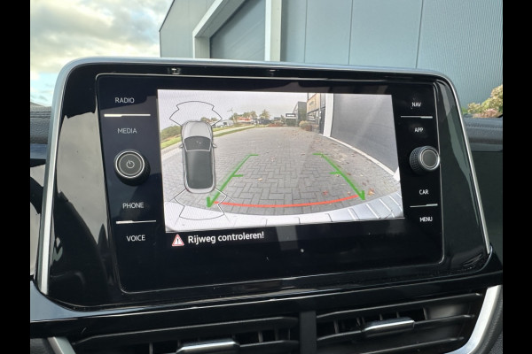 Volkswagen T-Roc Cabrio 1.5 TSI R-Line M2023 TREKHAAK CAMERA NAVI APPLE CARPLAY